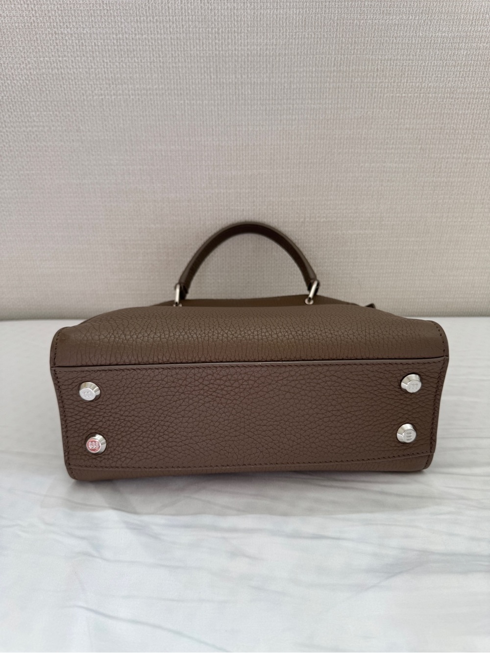 Michino Paris Lutece Mini Taupe Leather handbag - Picture 4 of 7